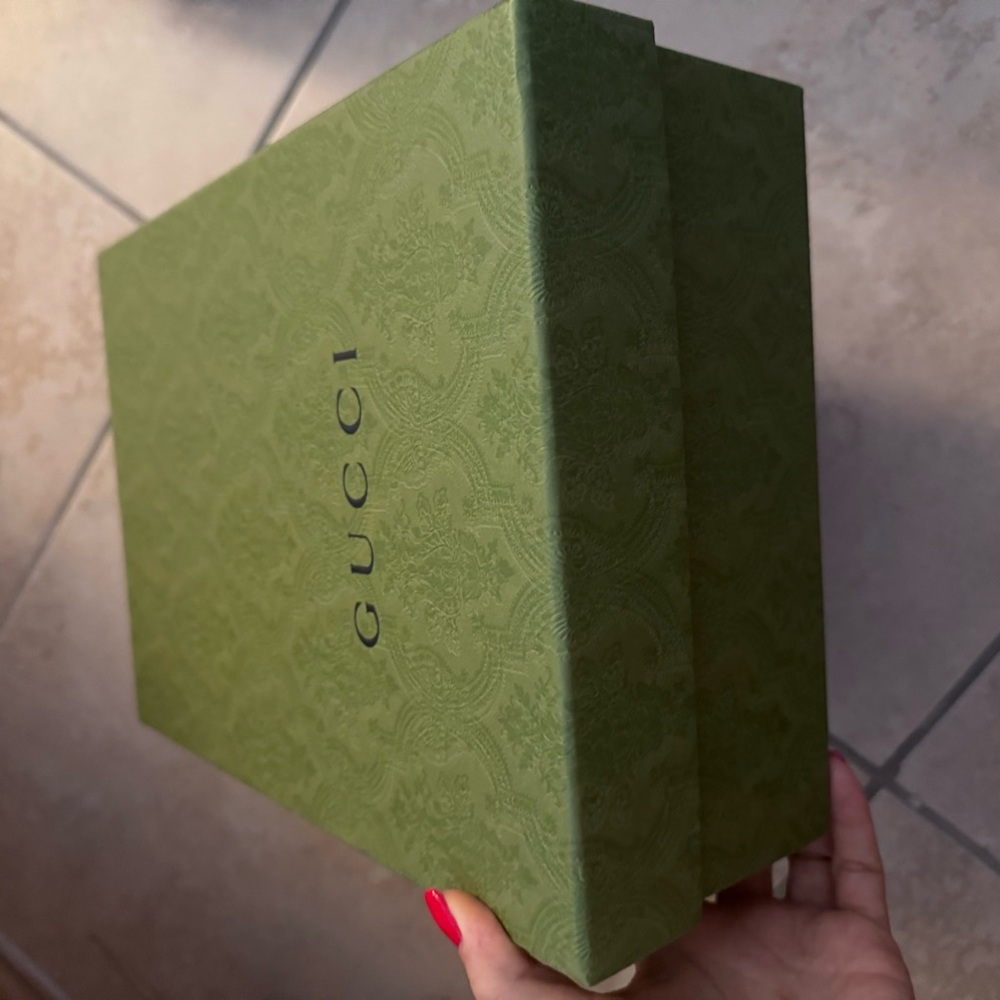 Shoes box